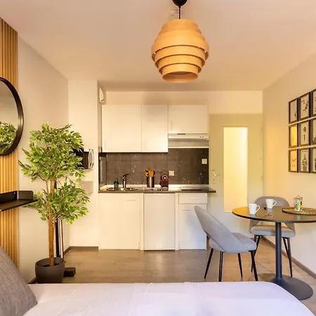 Apartman Oakfel By Max : Calm And Design *